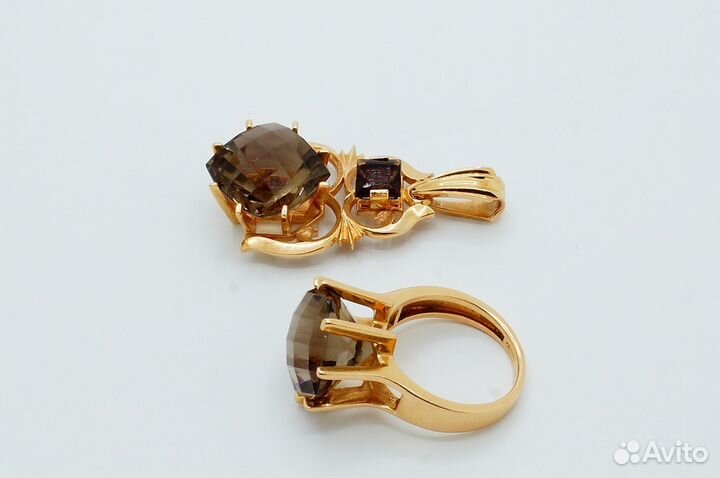 Золотой комплект с Раух топазом