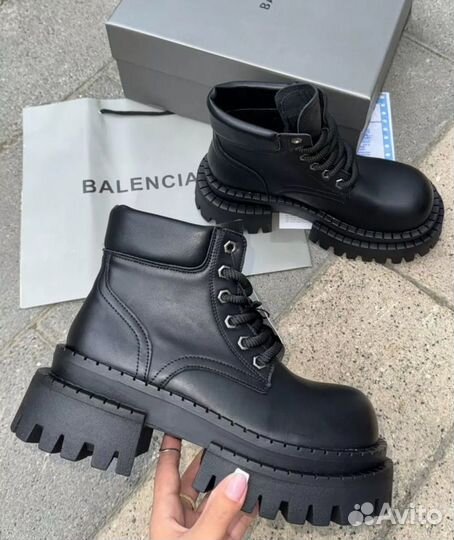 Ботинки массивные баленсиага