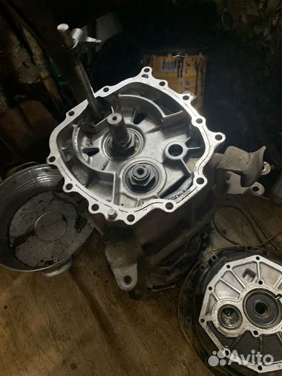 Продам коробку Mitsubishi pajero