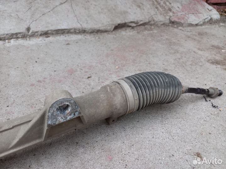 Рулевая рейка на Nissan Qashqai J10