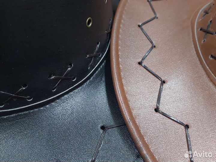 Шляпы ковбоя и волшебника