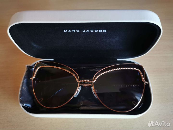 Солнцезащитные очки Marc Jacobs