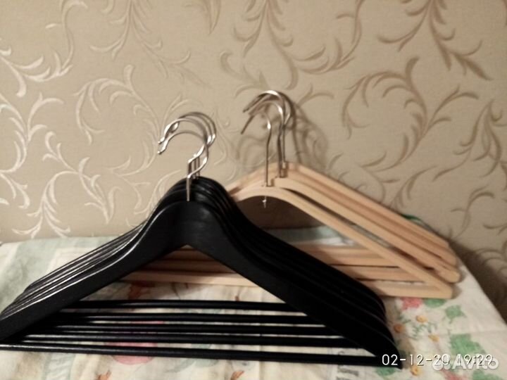 Вешалки для одежды,белья и ванной