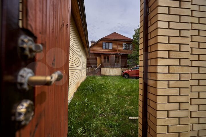 Коттедж 500 м² на участке 14 сот.