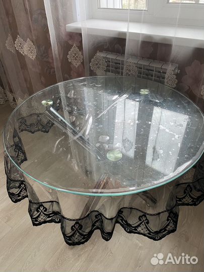 Кухонный стол