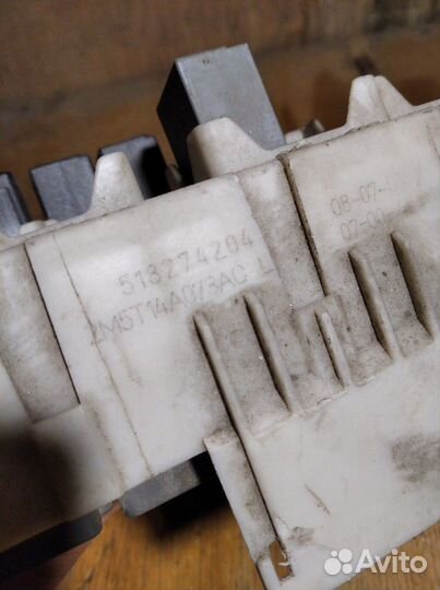 Блок предохранителей Ford Focus 1