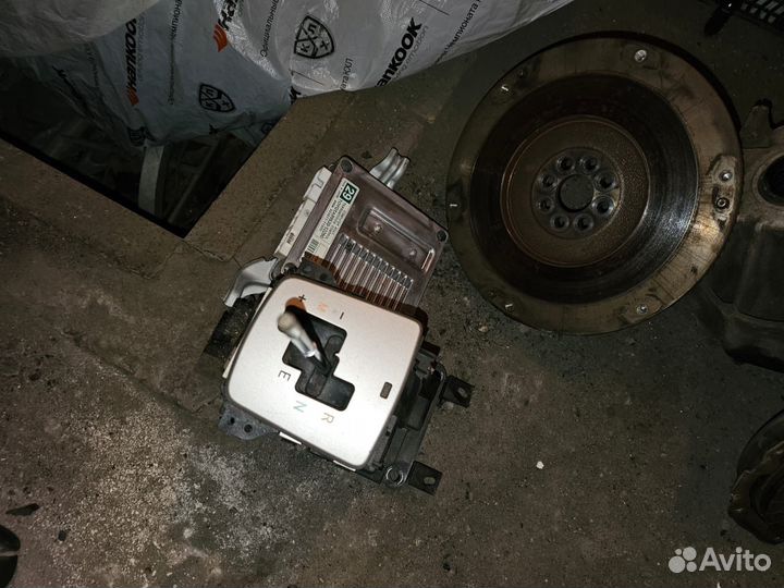 Робот toyota corolla е 150