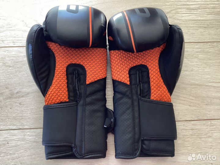 Боксерские перчатки BoyBo B-Series мужские 10 Oz