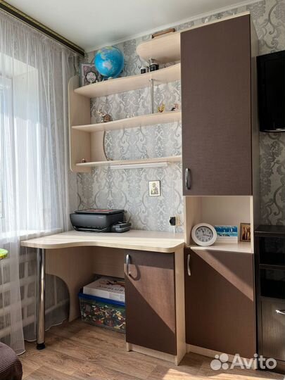 Письменный стол для школьника бу
