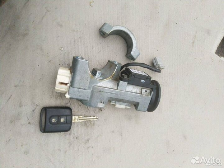 Замок зажигания Nissan Tiida C11 (2004 - 2008)