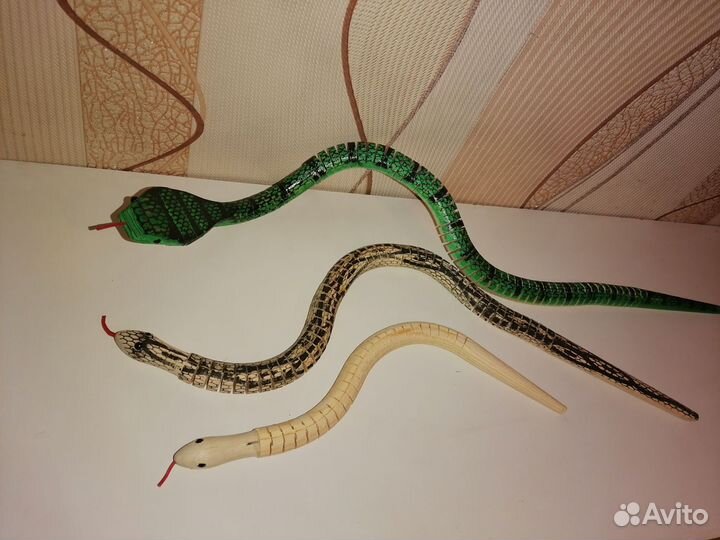 Змеи деревянные подвижные