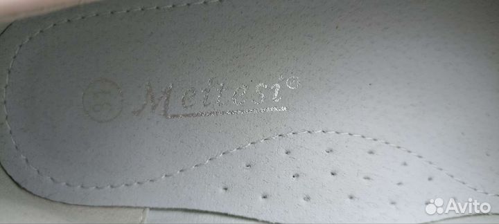 Туфли для девочки новые