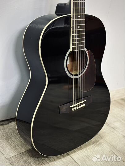 Акустическая гитара