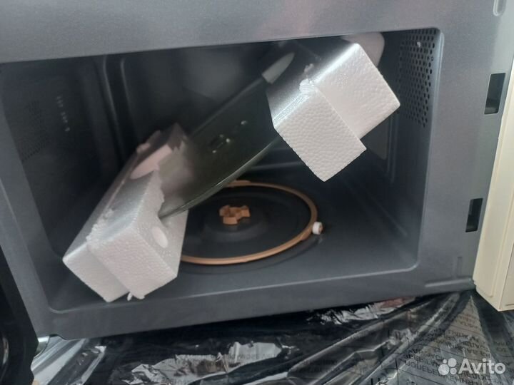 Микроволновка gfgril Новая