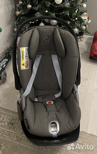 Автокресло и база Cybex