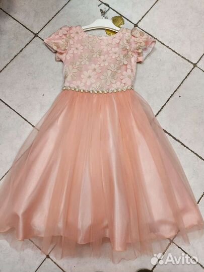 Платье для девочки 134 новое