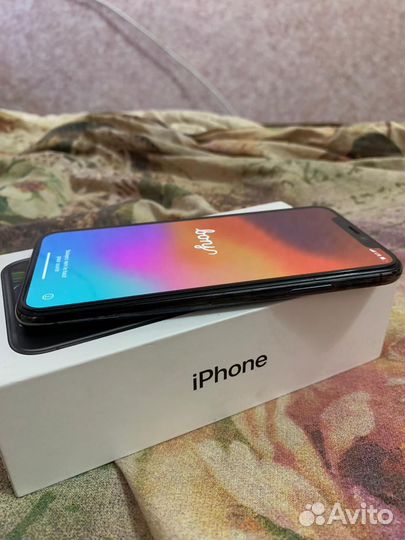 iPhone Xs, 64 ГБ