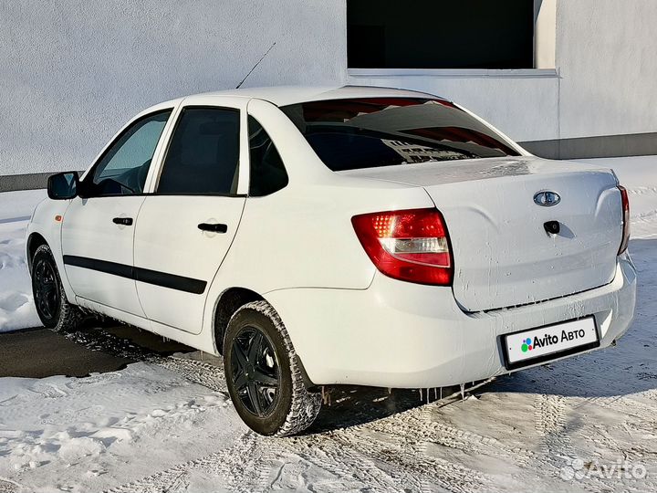 LADA Granta 1.6 МТ, 2013, 147 000 км