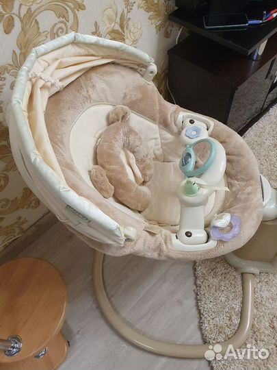 Укачивающий центр Graco Sweetpeace