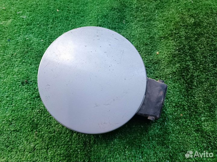 Лючок бензобака Пассат б5