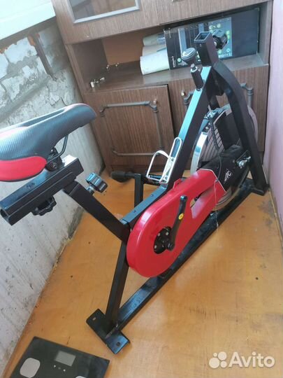 Велотренажер Dfc