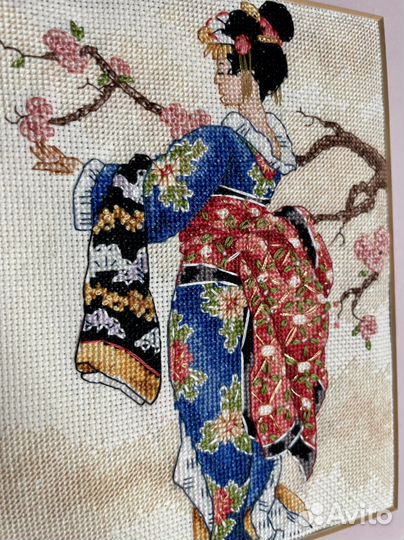 Картина с вышивкой «Японка»