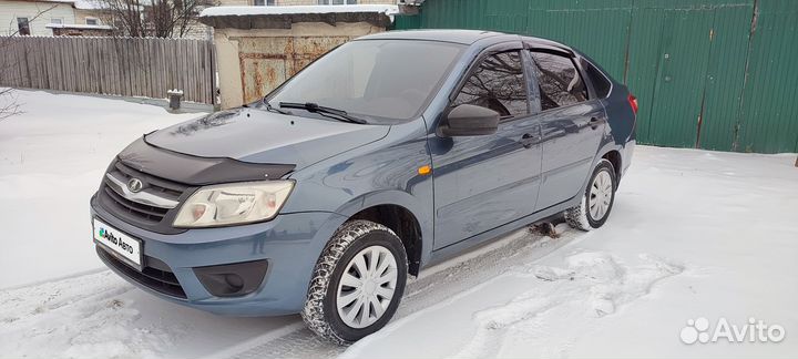 LADA Granta 1.6 МТ, 2014, 235 100 км