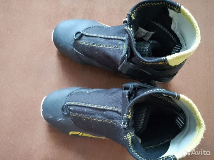 Лыжные ботинки fischer 39р,стелька 25см