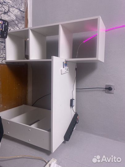 Письменный стол