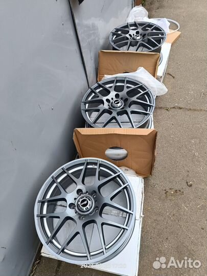 Диск X-race AF-02 7X17 5X120 ET41 DIA 67,1 GMW
