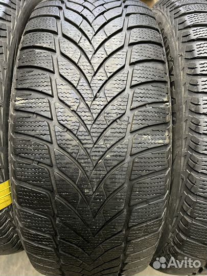 Goodyear UltraGrip Ice 2 245/50 R18 104T