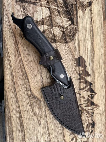 Шкуросьемный нож охотника 