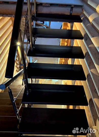 Перила деревянные с монтажем