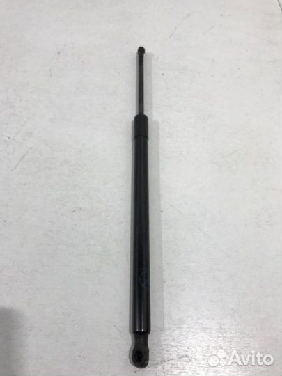 Амортизатор багажника задний правый Toyota Rav4 40