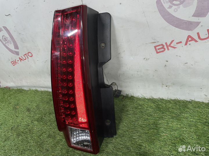 Задний левый фонарь Cadillac Escalade GMT900