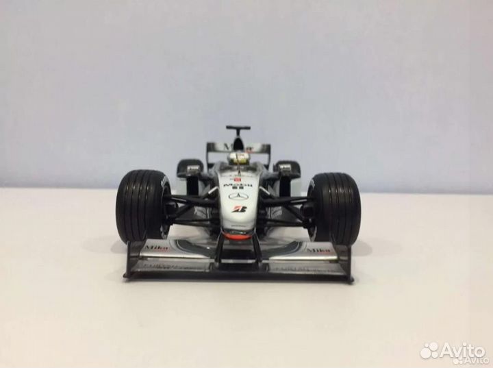 F1 McLaren MP4/15 M. Hakkinen 2000 Hot Wheels 1:18