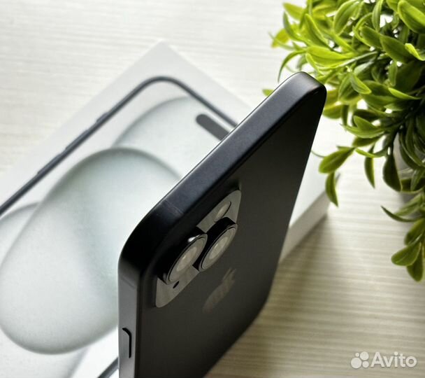 iPhone 15, 128 ГБ