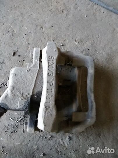 Суппорт передний Renault Logan