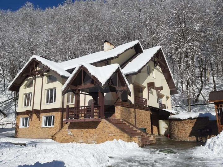 Дом 510 м² на участке 28 сот.