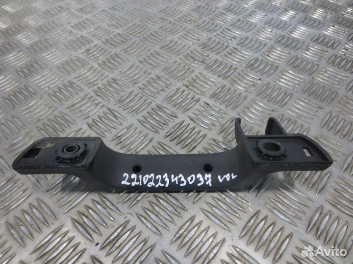 Ручка решетки радиатора левая Volvo 20383543