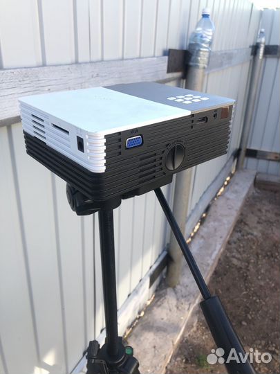 Проектор Unic GM50