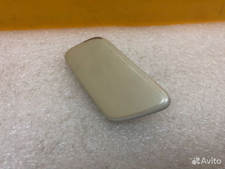 Крышка форсунки омывателя фар левая Toyota Land