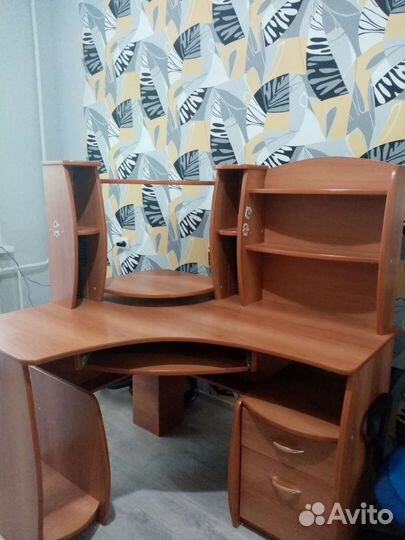 Компьютерный столик бу