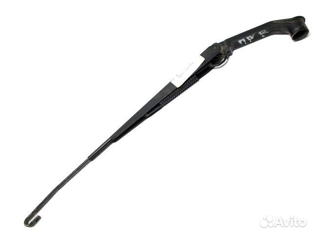 Поводок стеклоочистителя 8250A201 Mitsubishi