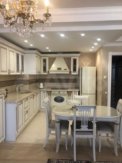 3-к. квартира, 87 м², 3/4 эт.