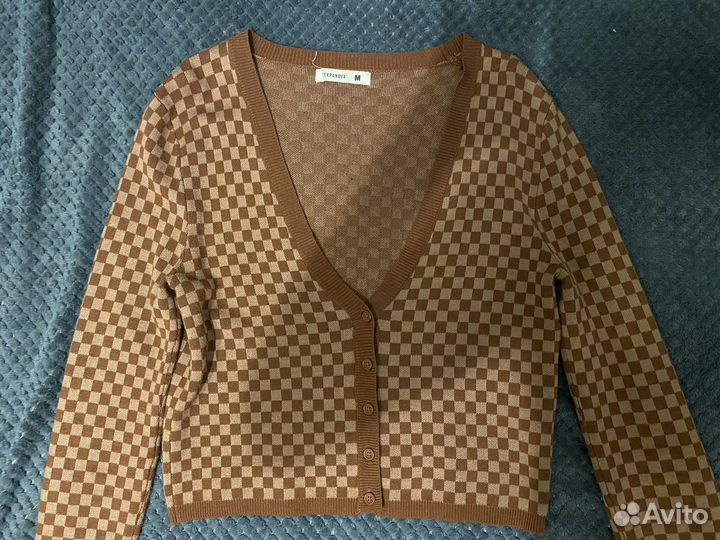 Свитер женский