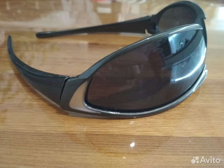 Солнцезащитные очки