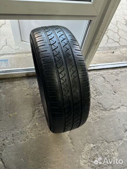 Yokohama BluEarth AE01 215/60 R16 99H