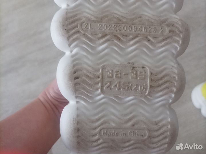 Угги женские зимние 38-39, маломерят