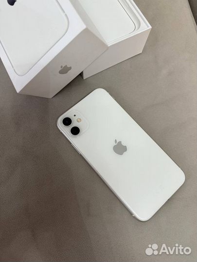 iPhone 11, 128 ГБ